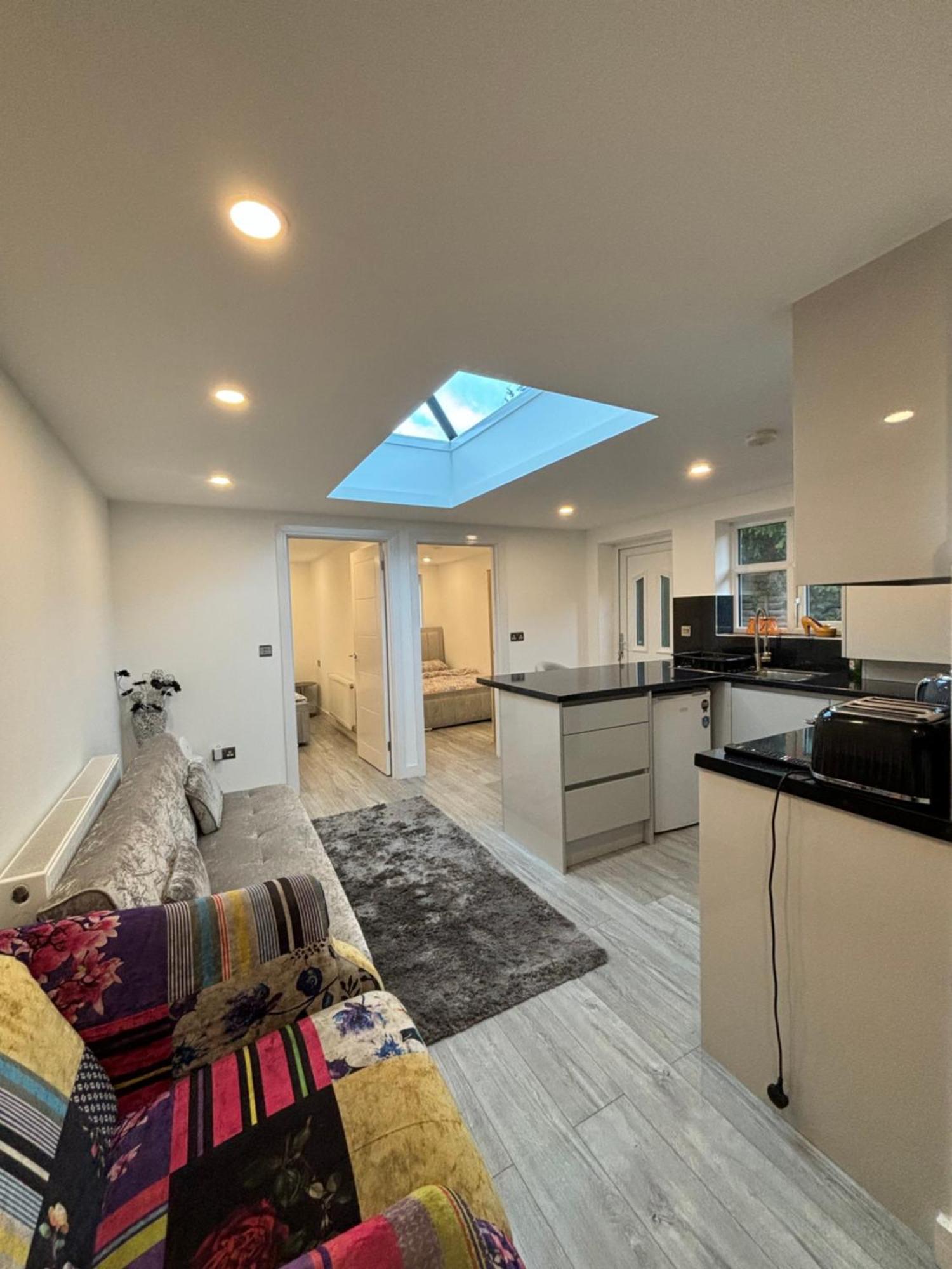 Newly Build 2Br Property With Free Parking High Wycombe Extérieur photo
