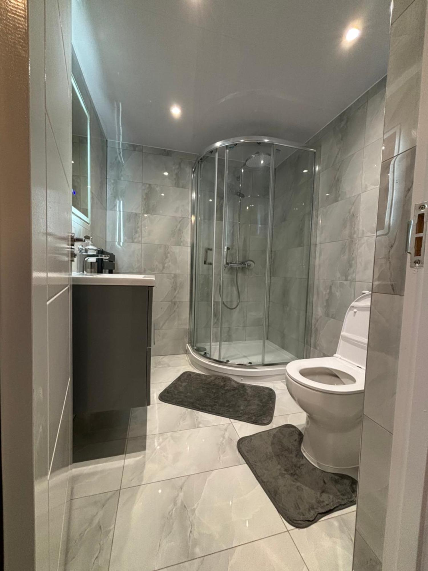 Newly Build 2Br Property With Free Parking High Wycombe Extérieur photo