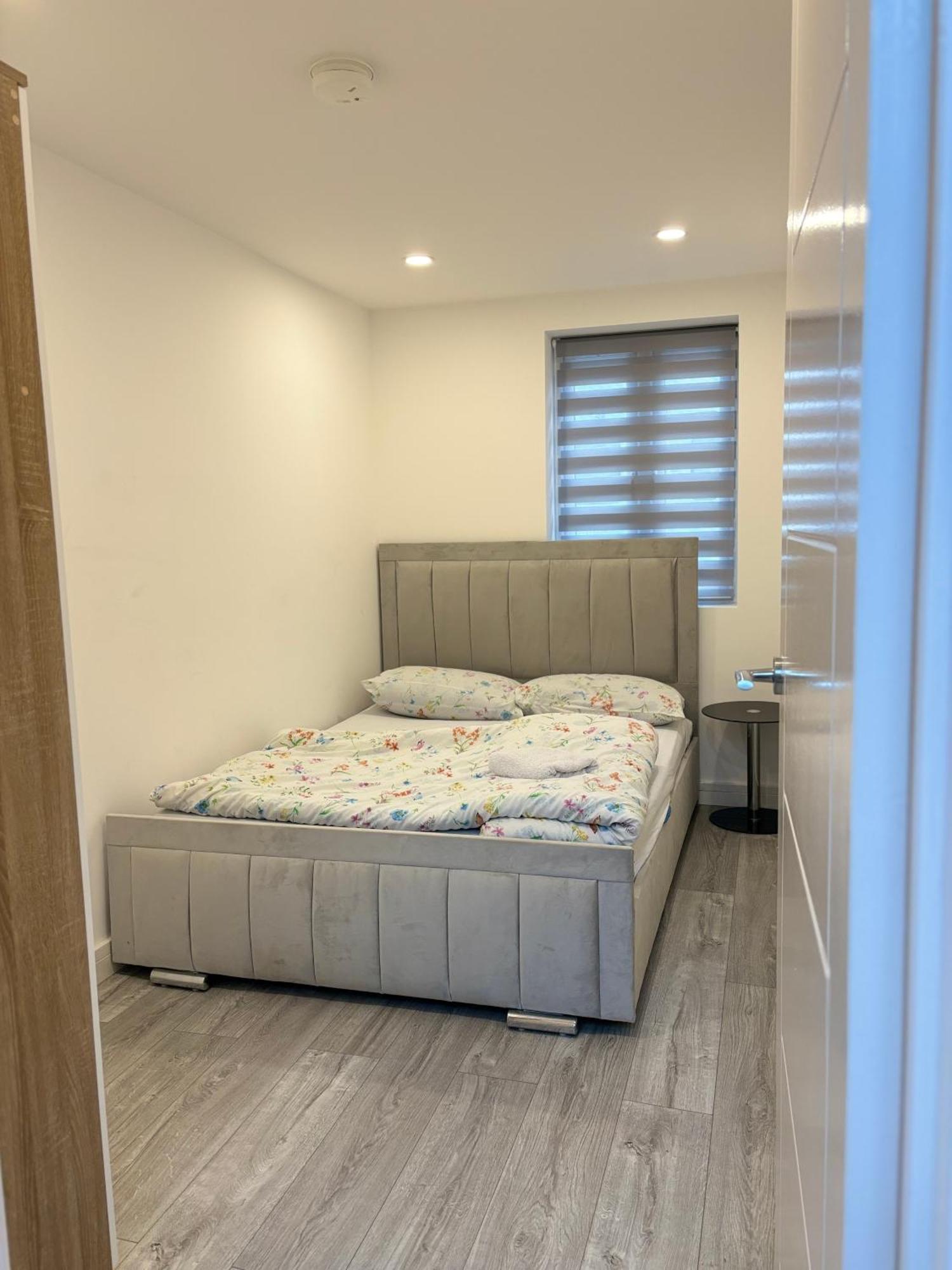 Newly Build 2Br Property With Free Parking High Wycombe Extérieur photo